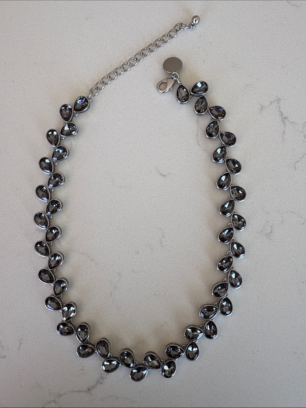 White House Black Market Gunmetal Teardrop Link Necklace